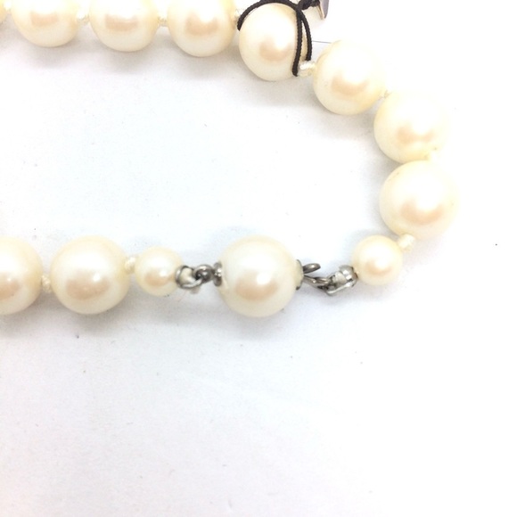 3/$30 NWT VINTAGE MARVELLA IMITATION PEARL NECKLACE 28" SINGLE STRAND KNOTTED - Picture 10 of 14